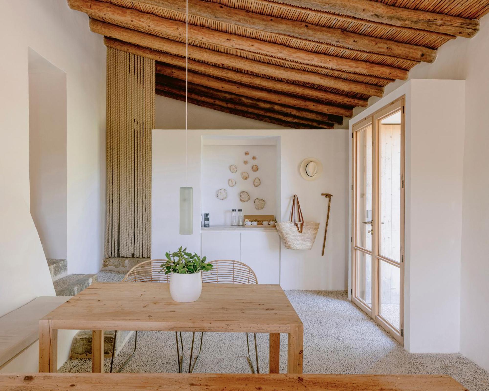 Es Raco D Arta Adults Only Villa Luaran gambar