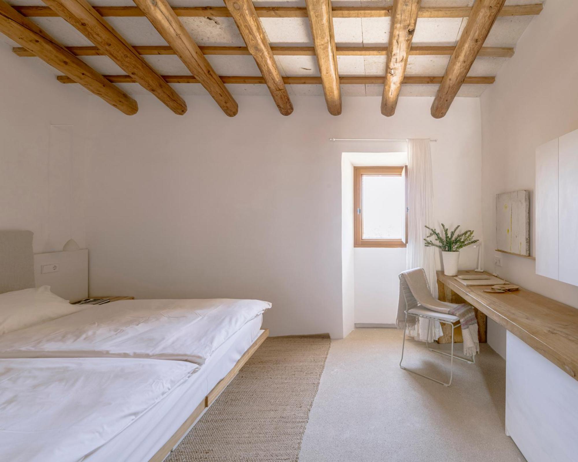 Es Raco D Arta Adults Only Villa Luaran gambar