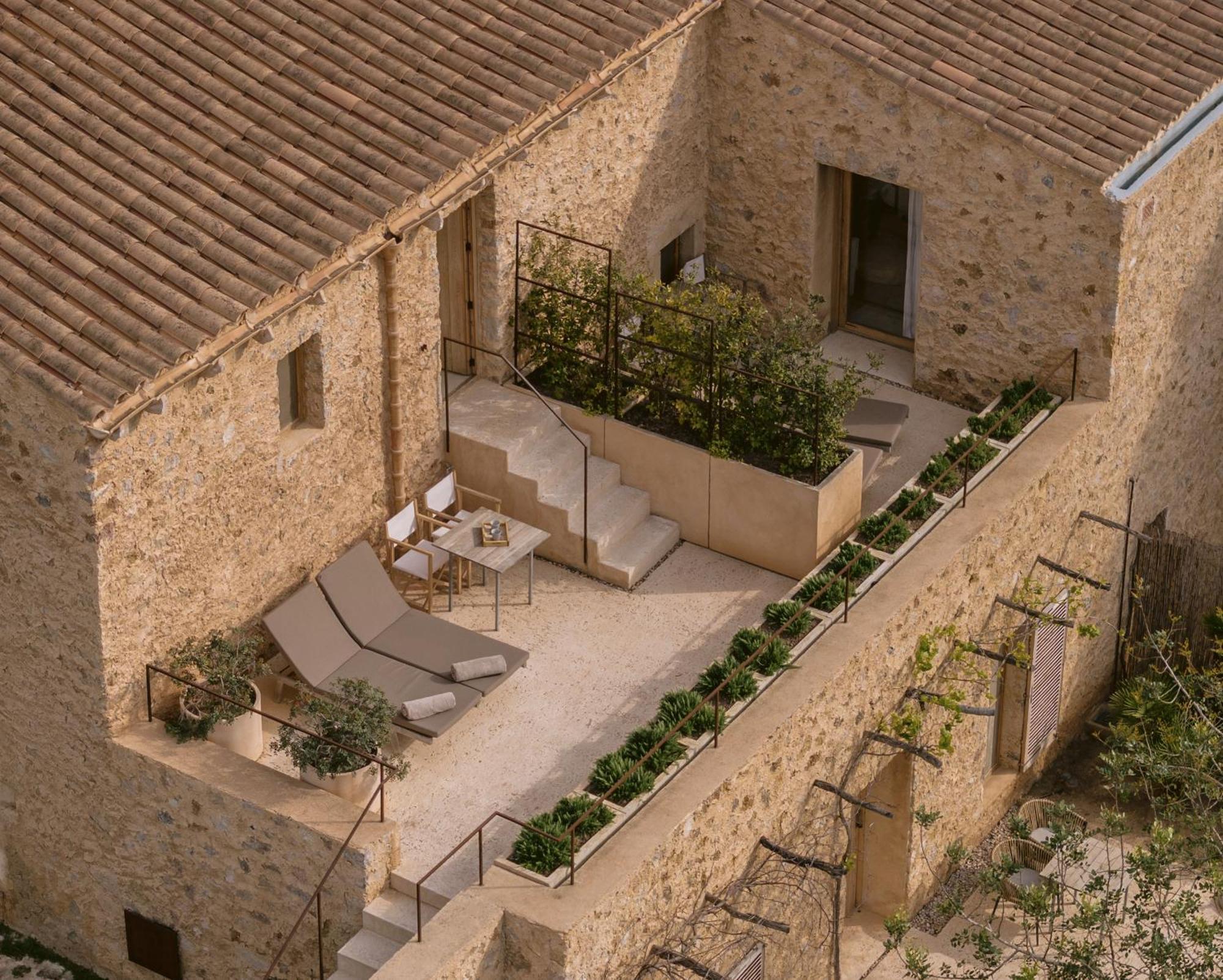 Es Raco D Arta Adults Only Villa Luaran gambar