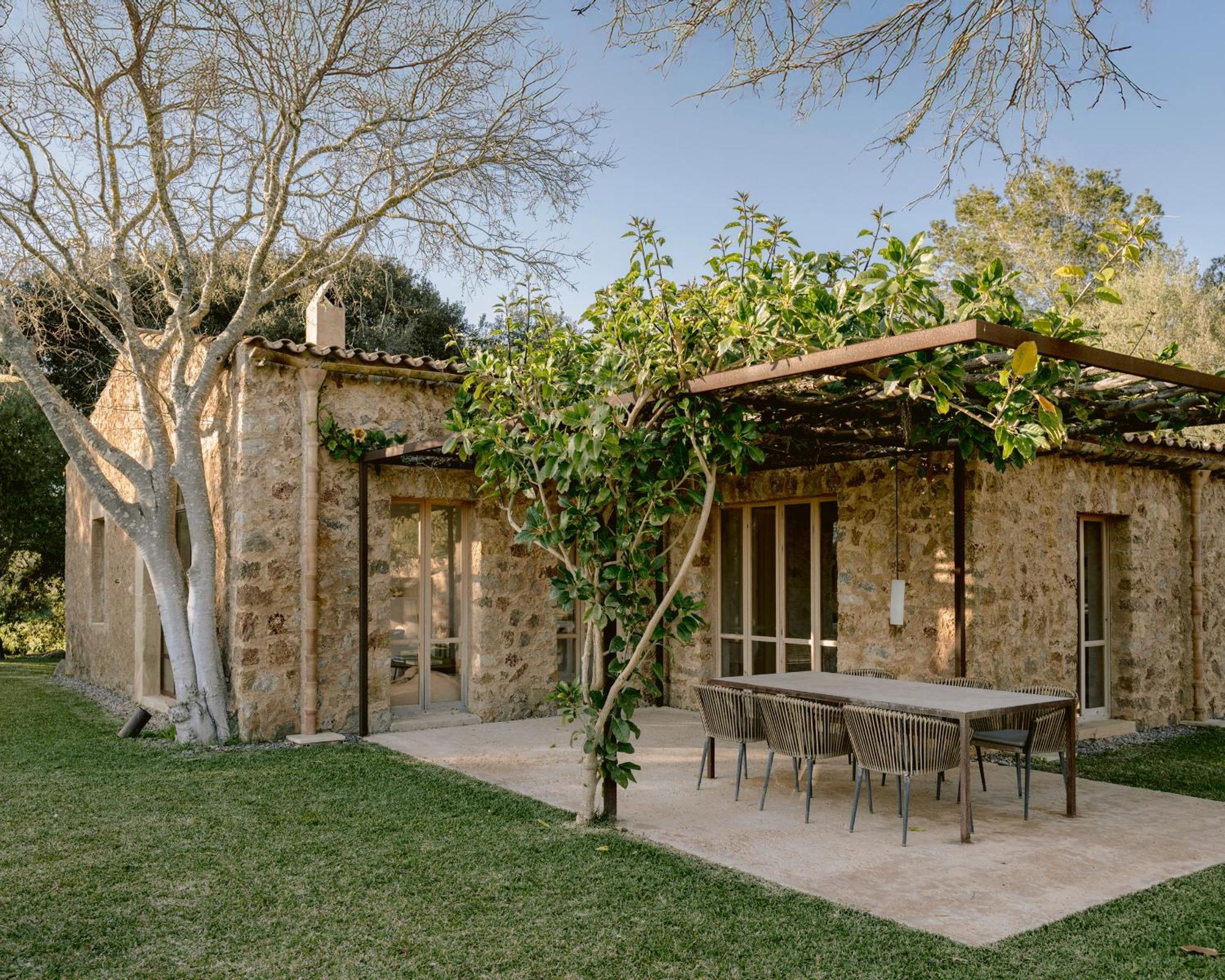 Es Raco D Arta Adults Only Villa Luaran gambar